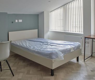 Studio to rent - Photo 1
