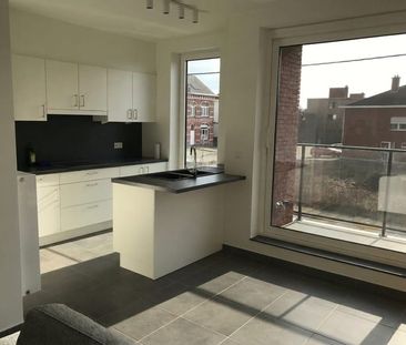 Appartement te huur - Foto 2