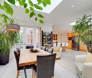 Old Avenue, Weybridge, Surrey, KT13 - Photo 1