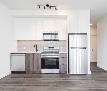 The Monterey - Photo 1