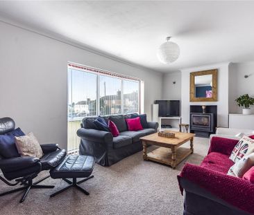 4 bedroom detached house to rent - Photo 3