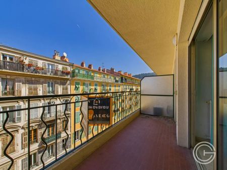 Location Appartement 1 pièce 27m² NICE 06300 - Photo 2