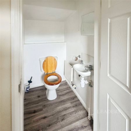 3 bedroom property to rent Trinity Street, Loughborough, LE11 - Photo 5