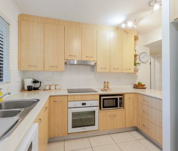 1/10 Davidson Street, Port Douglas QLD - Photo 1