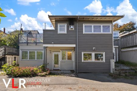 Laneway House in Vancouver West Side, BC - Photo 5