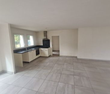 Location Maison 4 pièce(s) - 110 m² - Photo 5