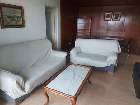Piso de alquiler en Infante Don Luis, Reyes Católicos - Photo 3