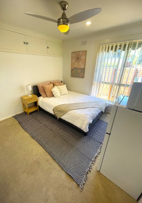 Bentleigh East - Photo 1