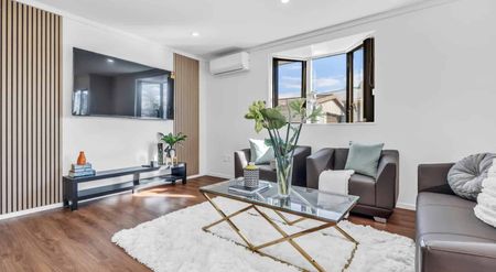 Newly Renovated 2 Bedroom Home - Photo 2