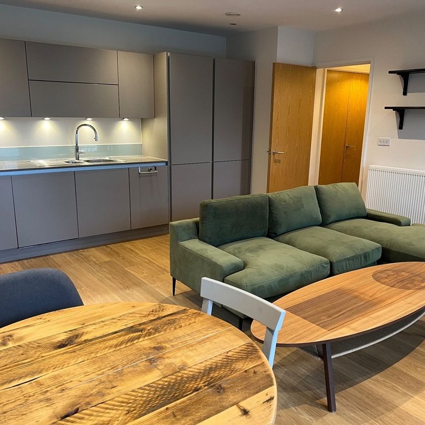 2 Bed Flat, Aura House, SW12 - Photo 1