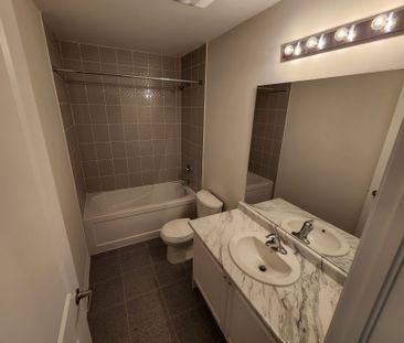 For Lease - 21 Coho Drive, Whitby, Ontario - Photo 4