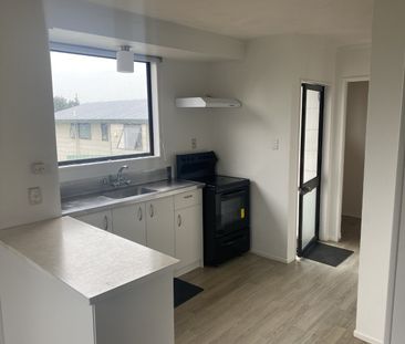 Tucked away for privacy, this well-presented home at 4C Tui Avenue ... - Photo 4