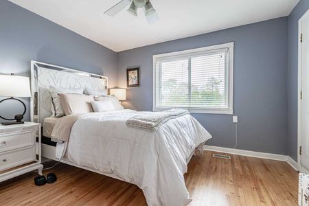 For Lease - 5168 Dundas Street, Toronto, Ontario - Photo 2