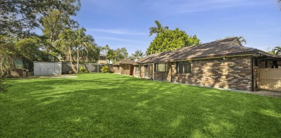 Well-Presented Home with Huge Yard and New Kitchen - Photo 2