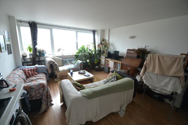 1 Bed Flat, Marco Island, NG1 - Photo 1