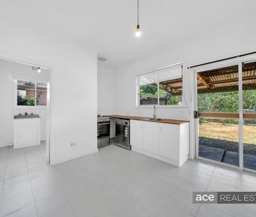 Well-Located 2-Bedroom Home with Large Backyard - Photo 6