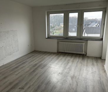 2 Zimmer Wohnung mit Balkon im 3. Obergeschoss -für Heimwerker- - Photo 1