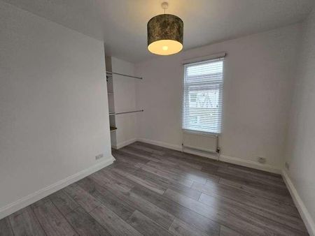 Leonard Road, Edmonton, N9 - Photo 3