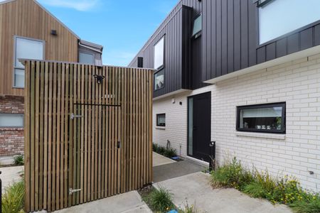 Taita Living - Photo 2