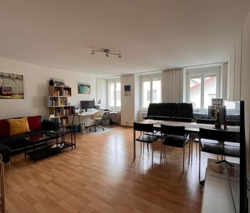 2.5-Zimmer-Wohnung an der Neustadtgasse mit kleinem Balkon - Photo 1