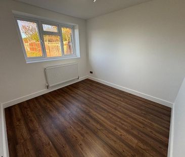 3 bedroom apartment to rent - Photo 3