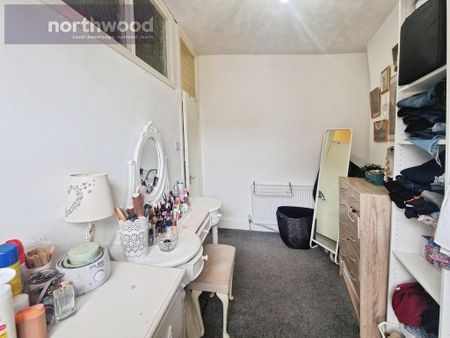 2 bedroom terraced house to rent - Photo 5