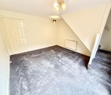 2 bedroom semi-detached house to rent - Photo 3