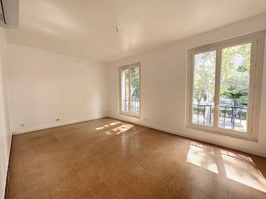 Appartement Avignon 79 m2, 3 chambres , 1ere ceinture proche remparts, - Photo 1