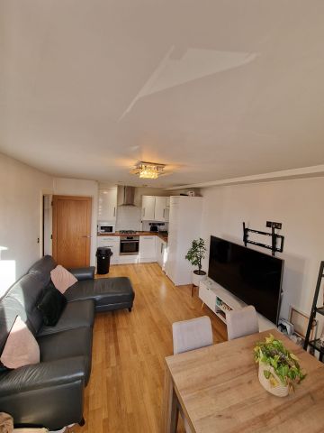 1 Bed Flat, Spence Court, SE25 - Photo 2