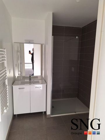 T2 AVEC LOGGIA ET PARKING - Photo 2