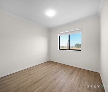 18 Blade Circuit, Fraser Rise - For Lease - Photo 6