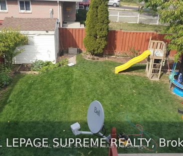 Semi-Detached Home For Lease | W8147632 - Photo 2