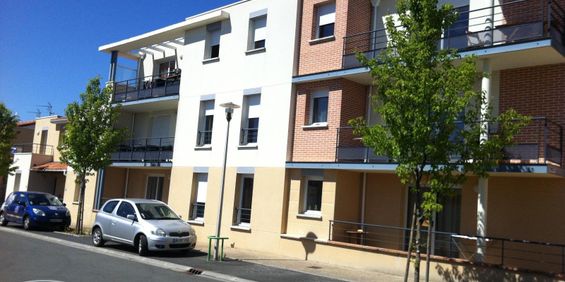 Location Appartement 2 pièces 42m² ST BENOIT 86280 - Photo 3