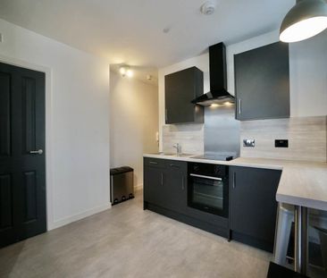 Studio 3 207 High Street - Photo 4