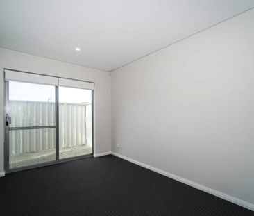 Modern Secure Bentley Living - Photo 6