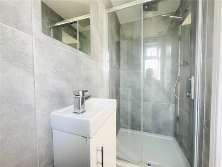 property to rent Galpins Road, Thornton Heath, CR7 - Photo 3