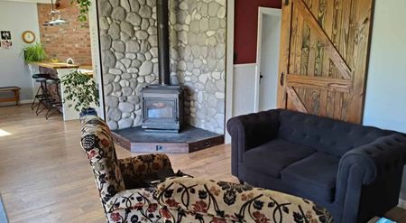 Quiet back section - Photo 2