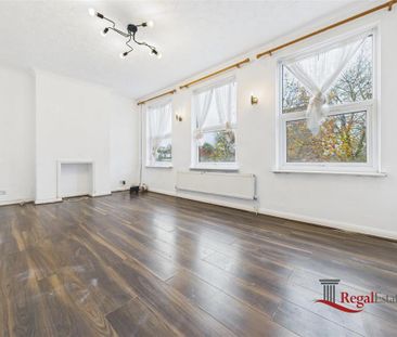 3 bedroom flat to rent - Photo 4