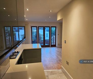 3 bedroom terraced house to rent - Photo 3