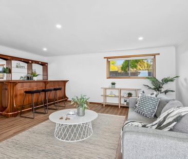 Spacious Family Living in a Prime, Convenient Location - Photo 3