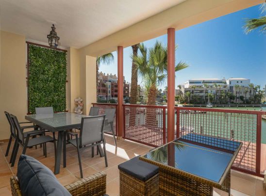 Piso de alquiler en Avenida de la Marina, 4, Puerto de Sotogrande - La Marina - Photo 1