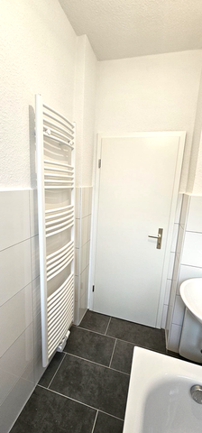 Schöne 3-Zimmer-Wohnung mit Tageslichtbad im Erdgeschoss! - Photo 3