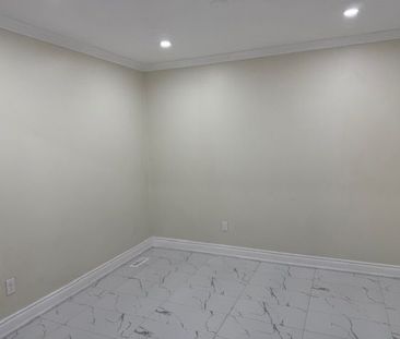 For Lease - 157 Ecclestone Drive, Brampton, Ontario - Photo 6