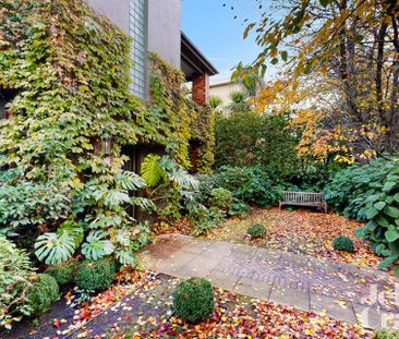 2/161 Power Street, Hawthorn - Photo 3