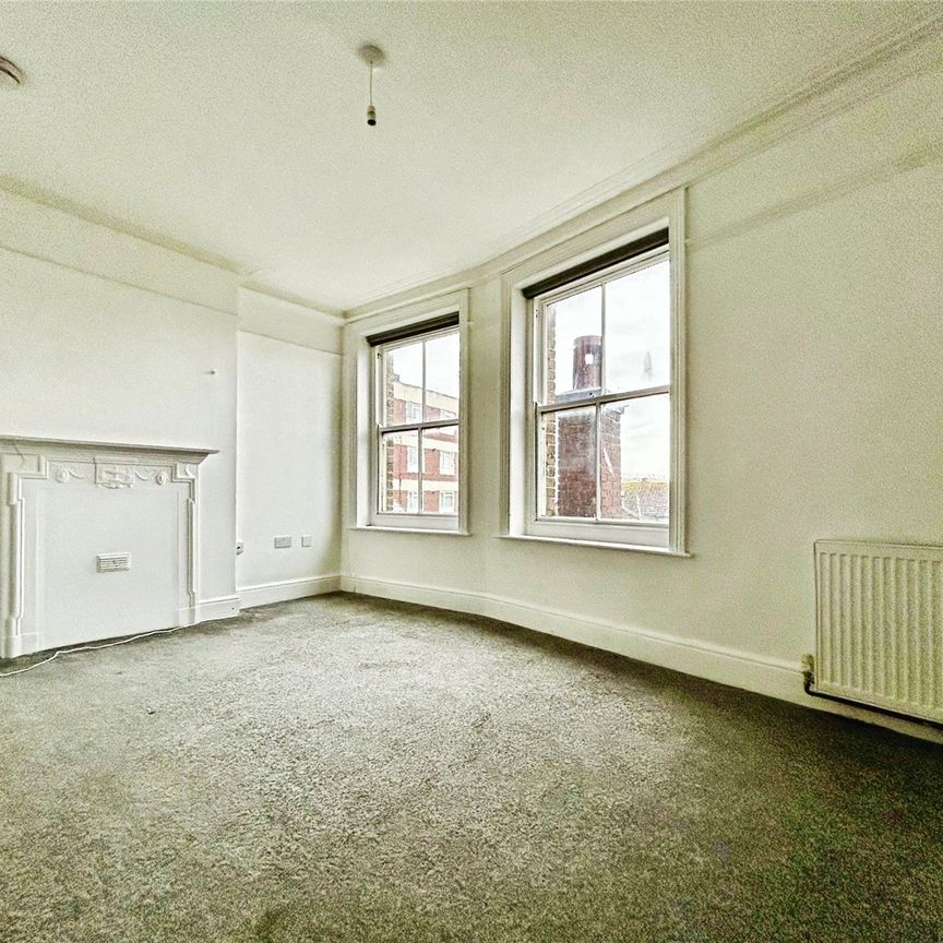 3 bedroom apartment to rent Brighton Road, Worthing, West Sussex, BN11 - Photo 1