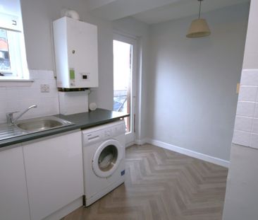 3 Bed Unfurnished Apartment, Balcurvie Road, Provanhall – Available... - Photo 5