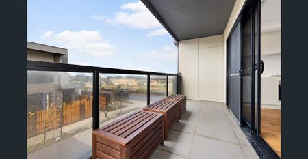 Lovely Home in the Alamanda Estate - Photo 2