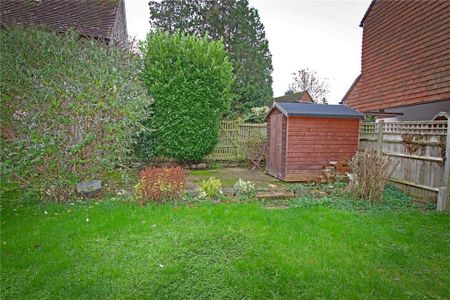 3 bedroom semi-detached house to rent - Photo 4