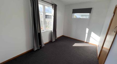 THREE BEDROOMS - HIGHBURY - Photo 4