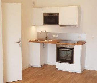 T2 AVEC BALCON ET PARKING - Photo 1